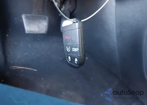 2015 Chrysler 200 C из США, поврежденный, VIN 1C3CCCCG5FN653907